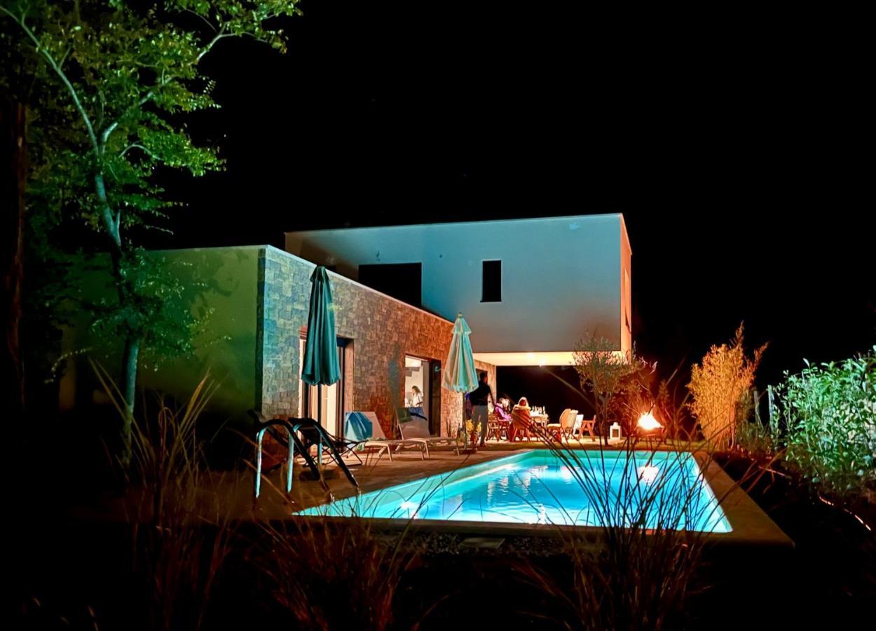 Tar-Vabriga Villa Zen - With Pool & Close To The Sea מראה חיצוני תמונה